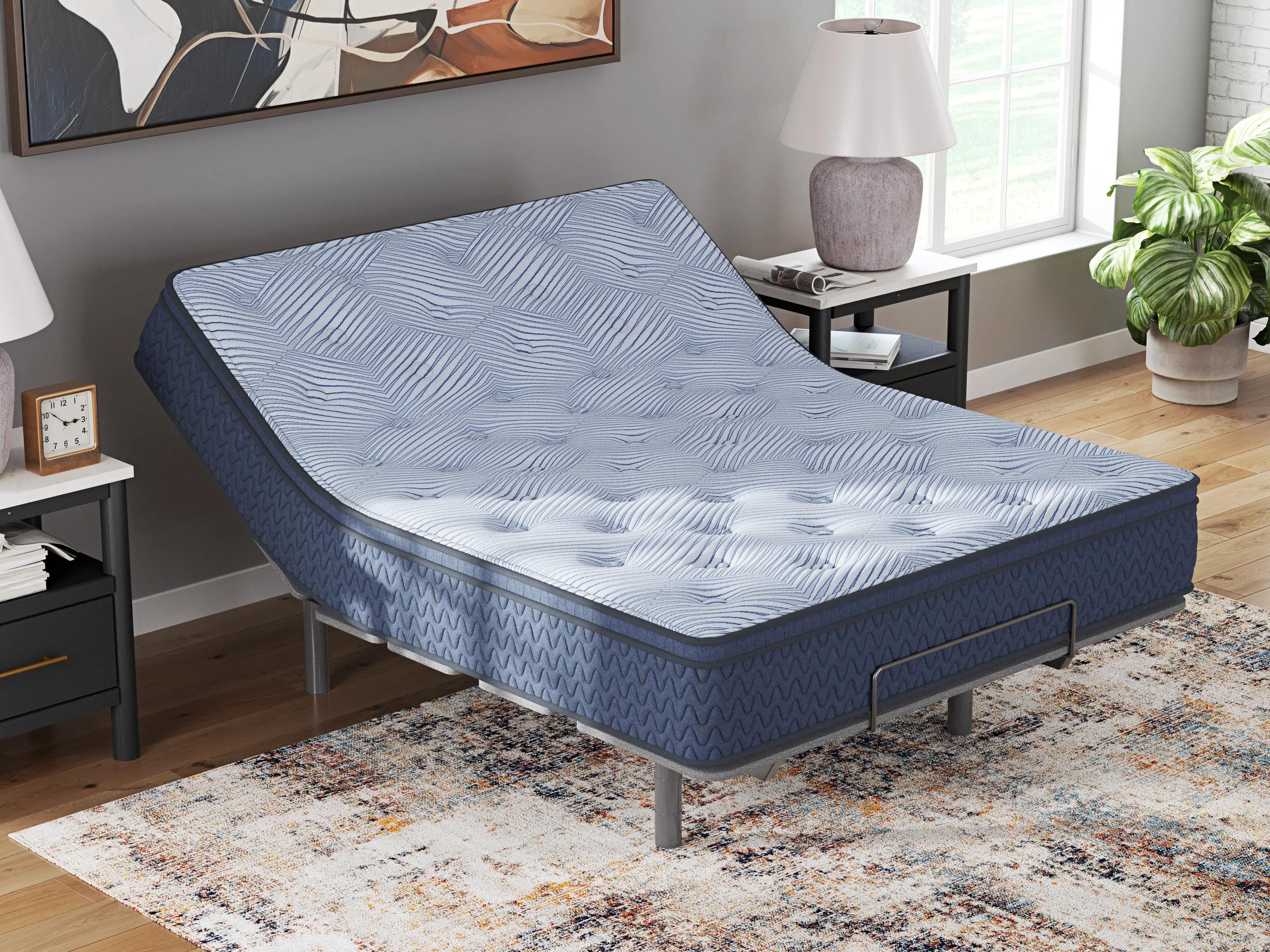 ASHLEY FURNITURE Peak 2.0 12 Hybrid King Mattress M20341