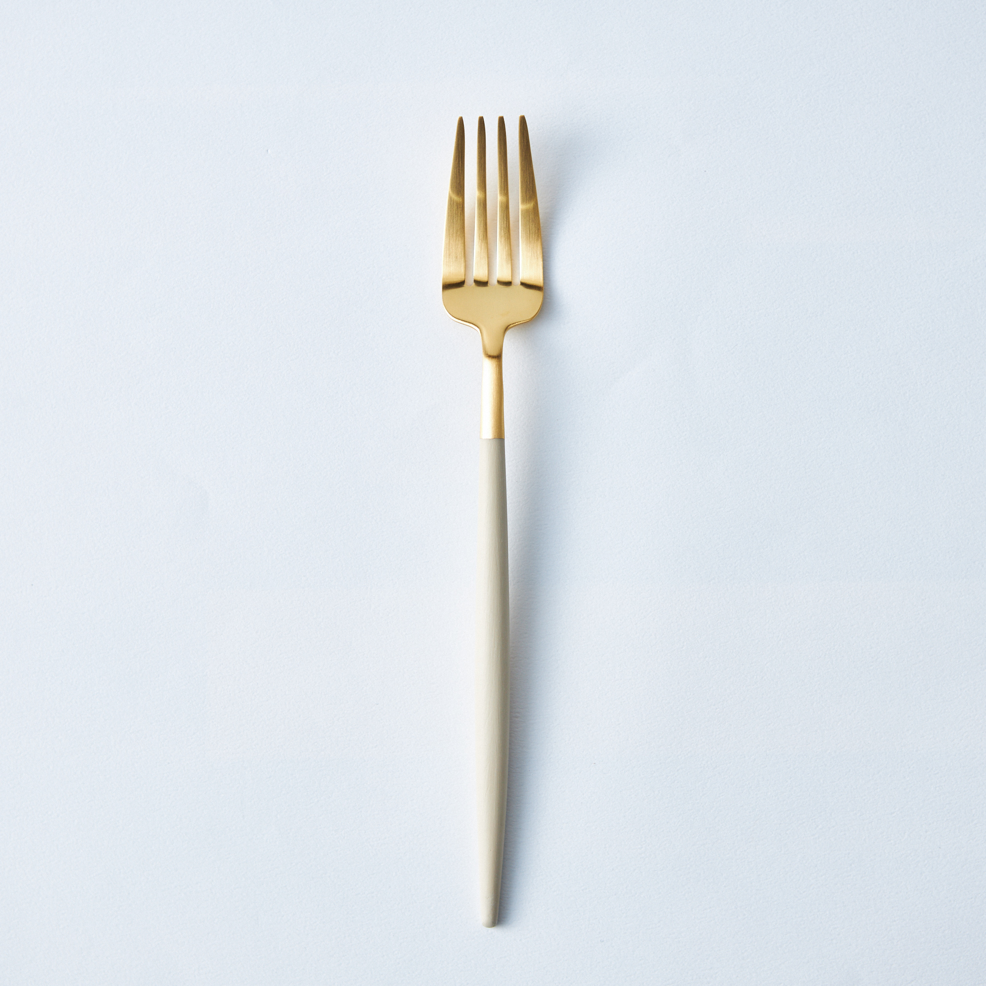 クチポール】ゴアアイボリー×ゴールド ディナーペア4本セット