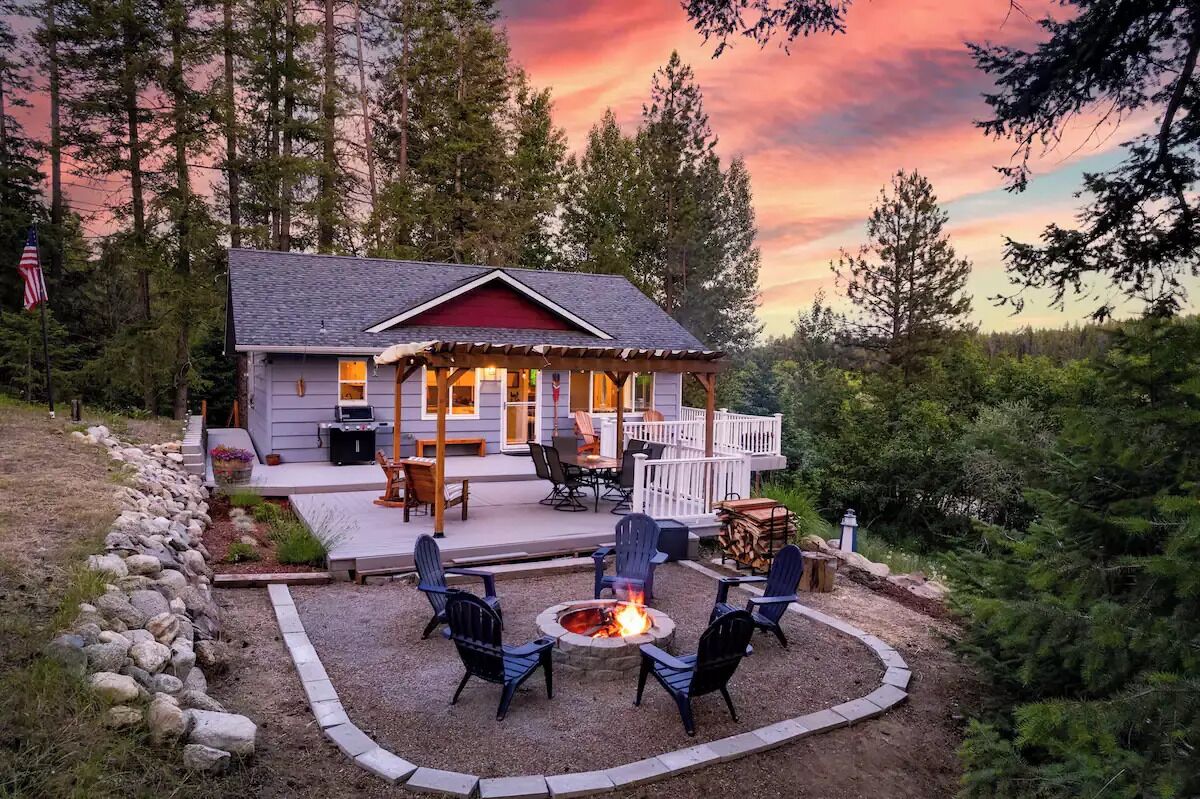 The Lake House at Sacheen - Pend Oreille County | Vrbo