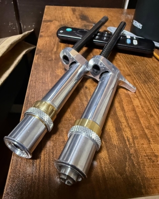 早くも組み立て始めた人が。KINEYA Offset Trout Grip | Brightliver