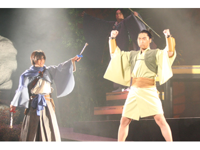 愛情と友情を描いた舞台『カラクリ雪之JOE変化』レポート | アニメイト