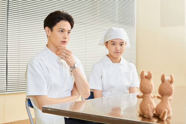 ドラマ『透明なゆりかご』清原果耶・瀬戸康史インタビュー｜産婦人科の