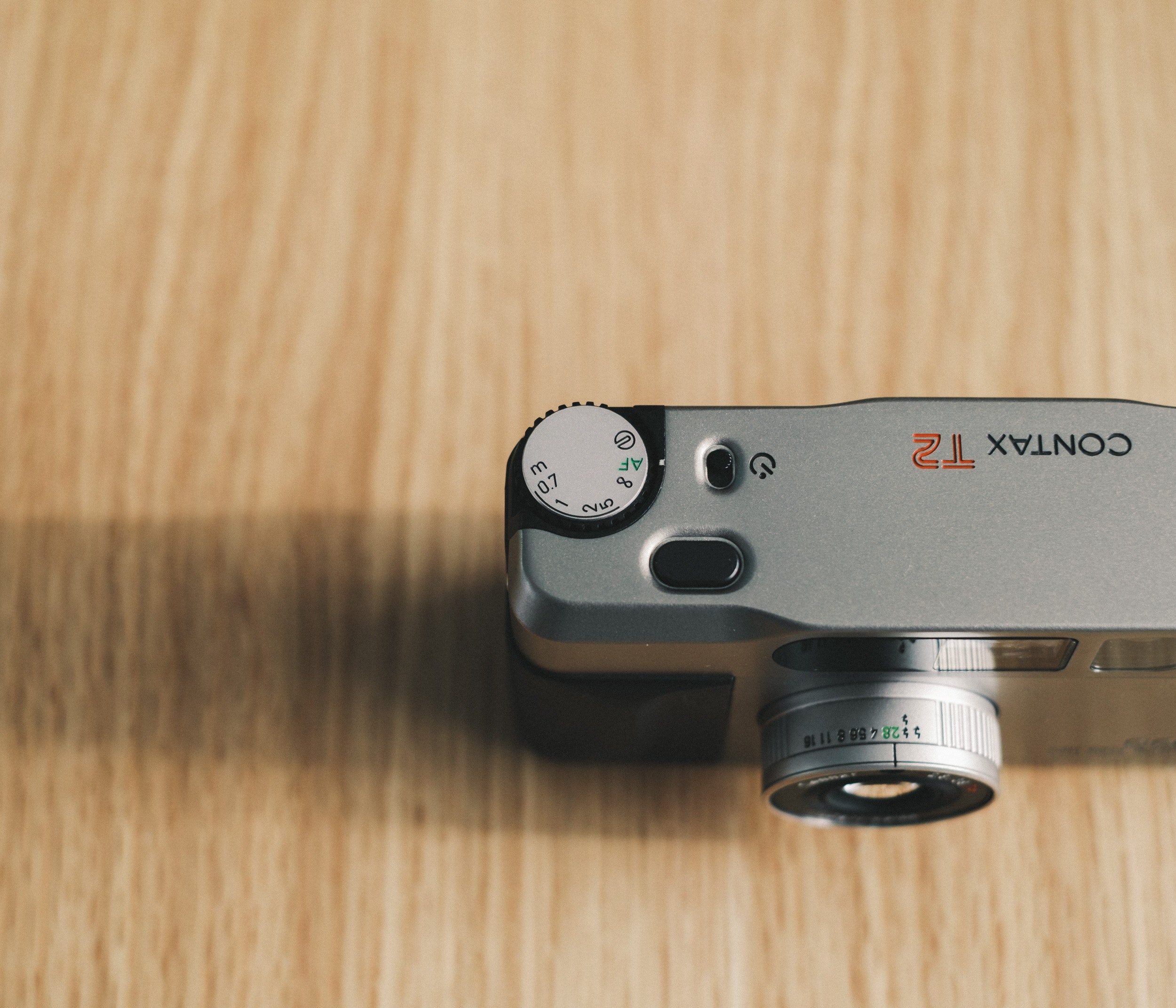 CONTAX T2を徹底解説。作例から中古価格・使い方まで | ONE SCENE