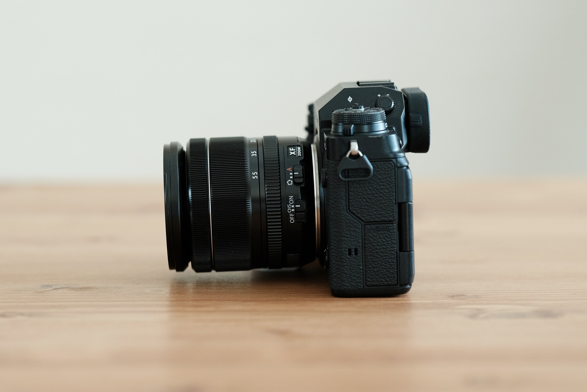 FUJIFILM XF18-55mmF2.8-4 R LM OISを徹底解説。愛用者レビュー・作例