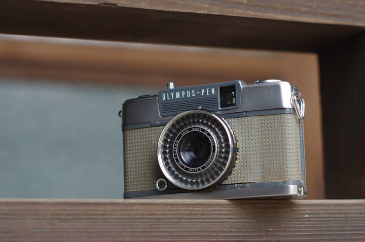 OLYMPUS PEN-EE2を徹底解説。作例から中古価格・使い方まで | ONE