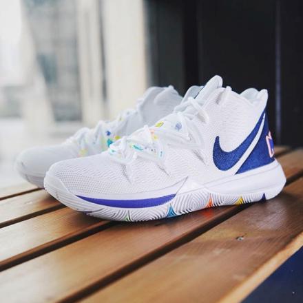 国内5月1日発売予定】 ナイキ カイリー 5 