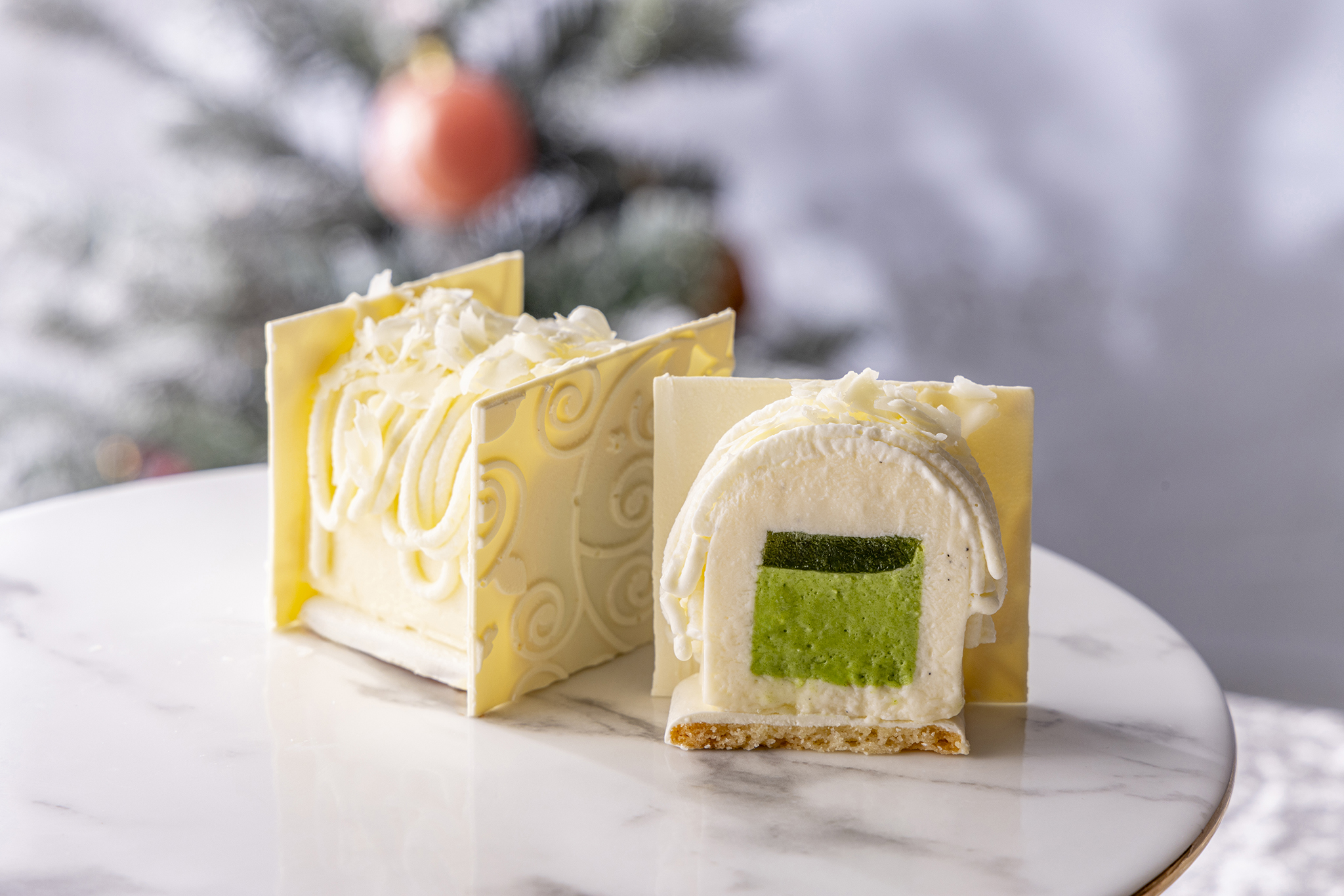 キンプトン新宿東京×Francfranc×ピエール・エルメ・パリ」が