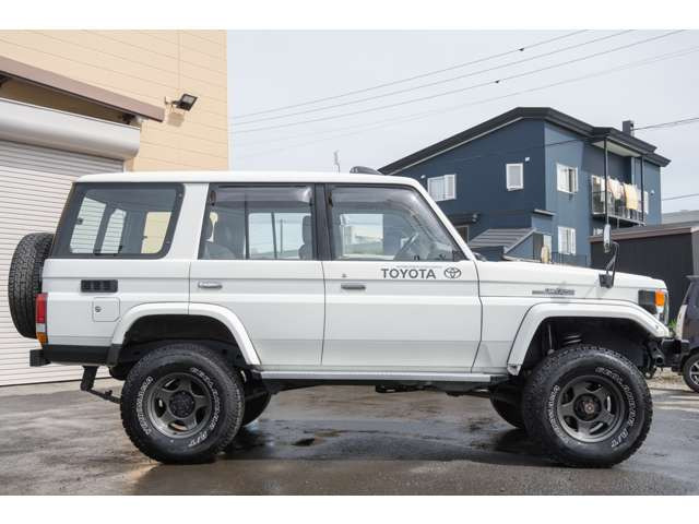 トヨタ ランドクルーザー70 4.2 ZX ディーゼル 4WD /本州関東仕入れ