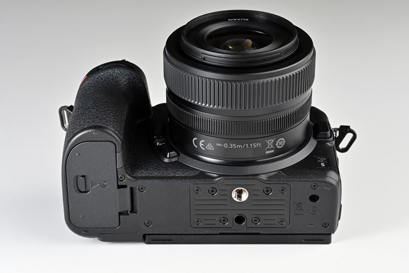 SDダブルスロット仕様の“Z”が出た！ ニコン「Z 5」実機速報レポート