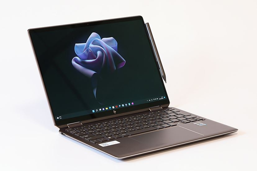 ビューティモード”付き500万画素Webカメラ搭載、日本HP「Spectre x360
