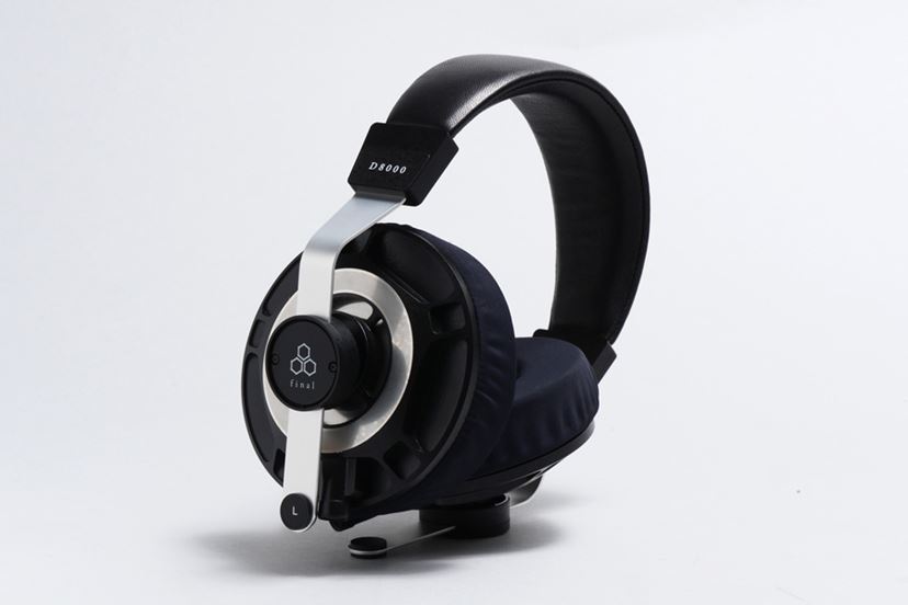 期待度大！ final初の平面駆動型ヘッドホン「D8000」を聴く！ - 価格