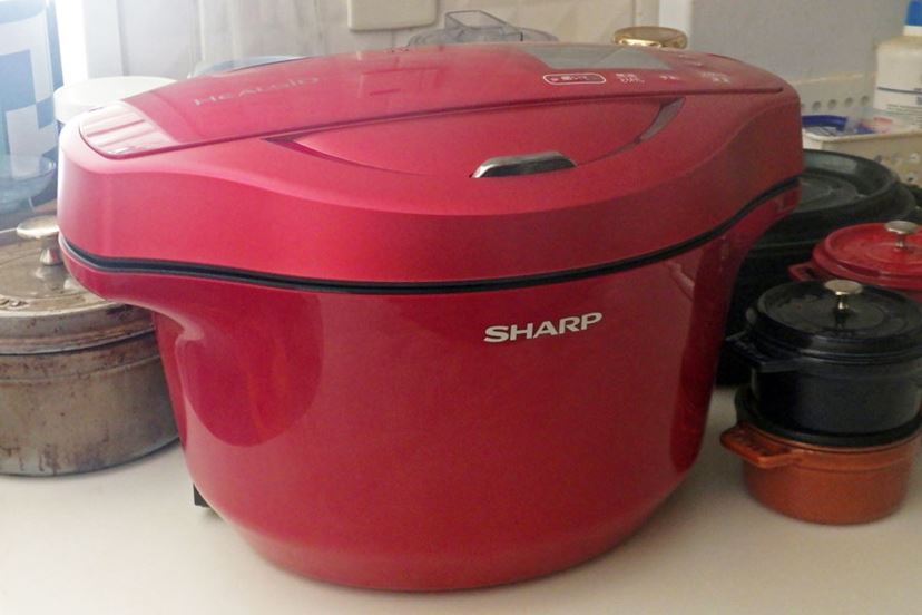 メニューをダウンロードできる「ヘルシオ ホットクック KN-HW24C」が