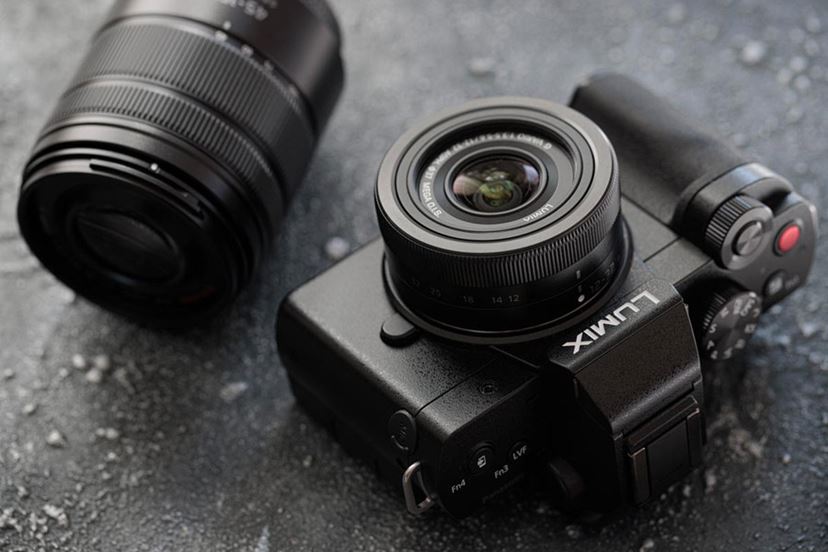 超小型・軽量！ パナソニック「LUMIX G100D」で横浜元町・山手を軽快に