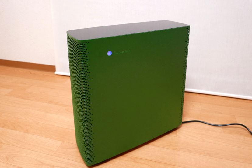 空気の見える化”を提案！ Wi-Fi対応の空気清浄機「Blueair Sense+」と