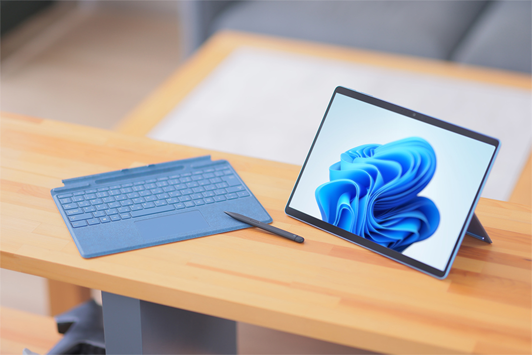 価格.com - [PR企画]マイクロソフト「Surface Pro 9」の進化に迫る
