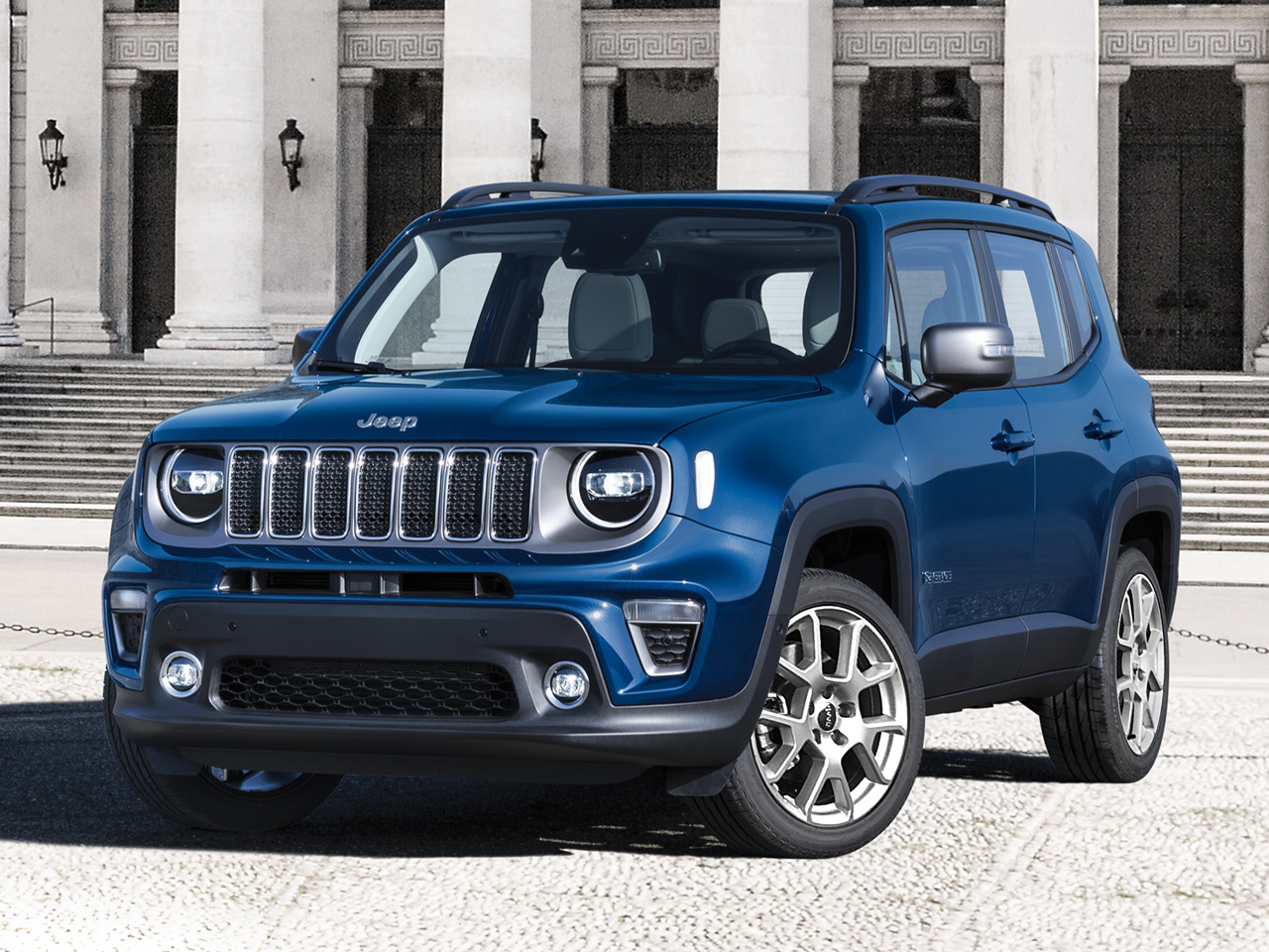 ジープ レネゲードの価格・新型情報・グレード諸元 価格.com