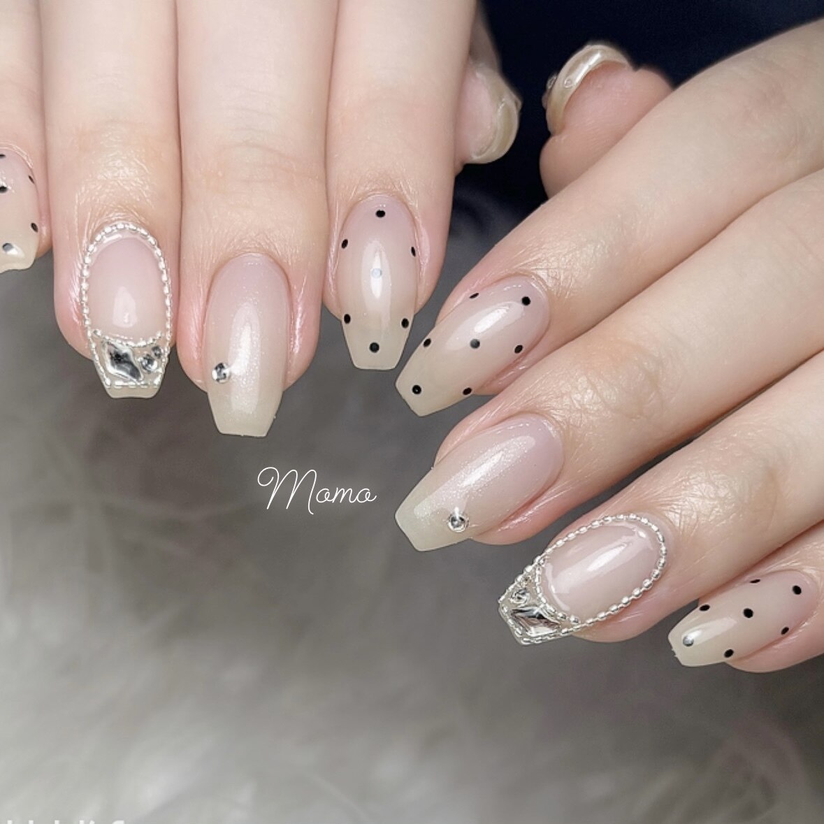 モモ(Momo)｜ホットペッパービューティー