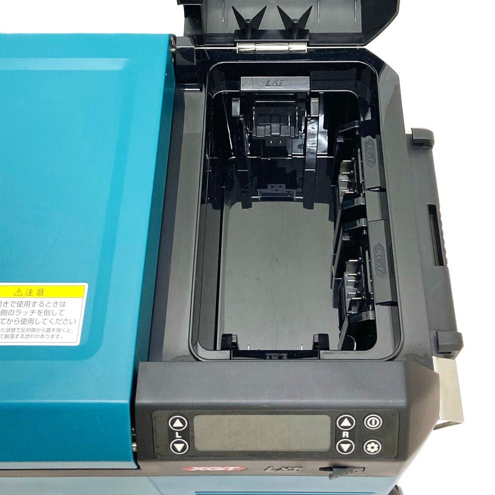 マキタ 充電式保冷温庫 18V/40Vmax対応 29L 青 CW004GZ 本体のみ