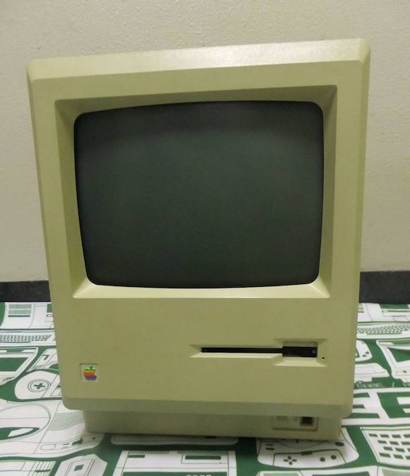 Apple Macintosh 128k、電源が入るジャンク品が44,800円で販売
