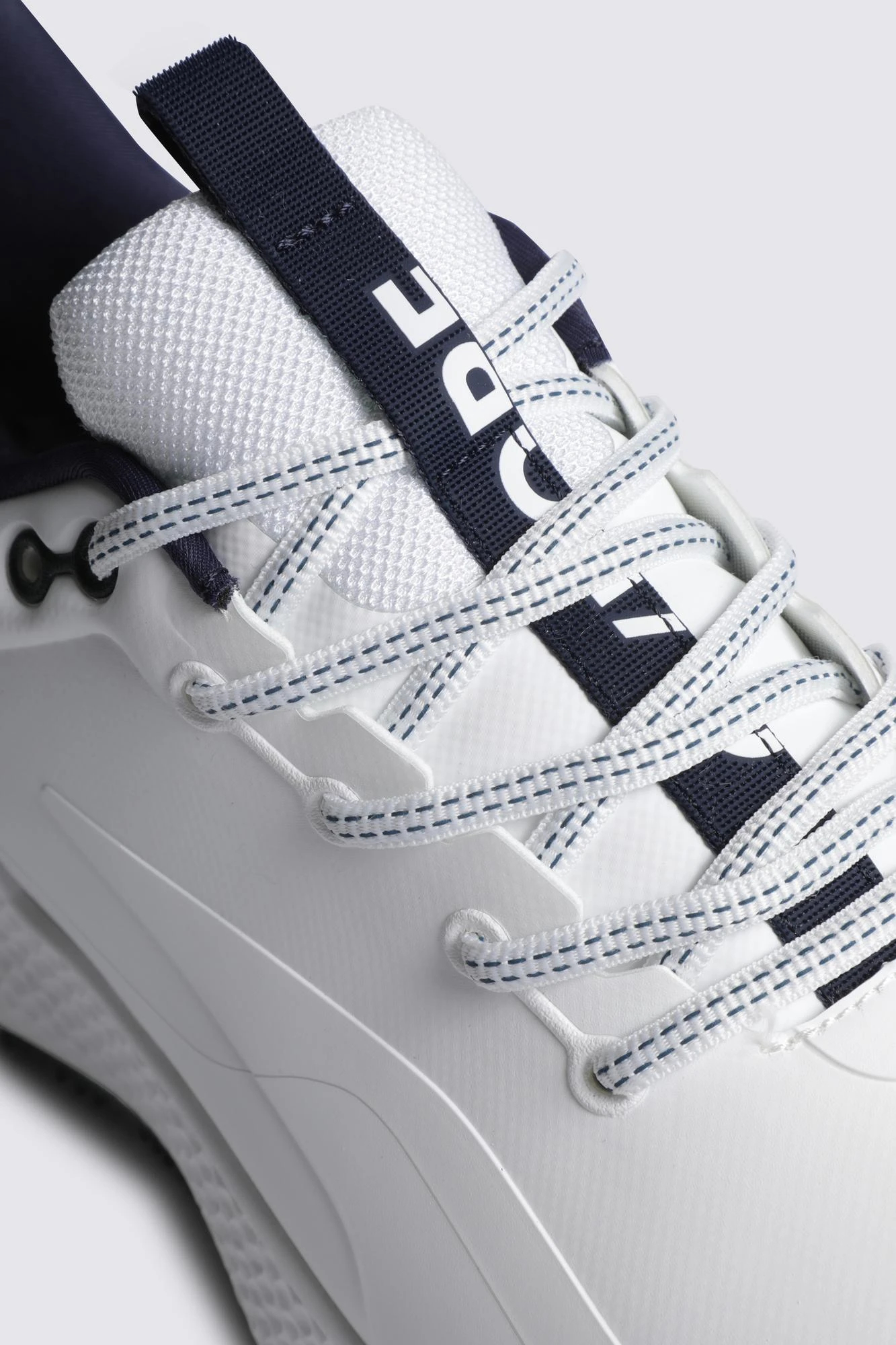 SPIKELESS MG4+ O2 ゴルフシューズ (MEN) / G/FORE（ジーフォア）のO2