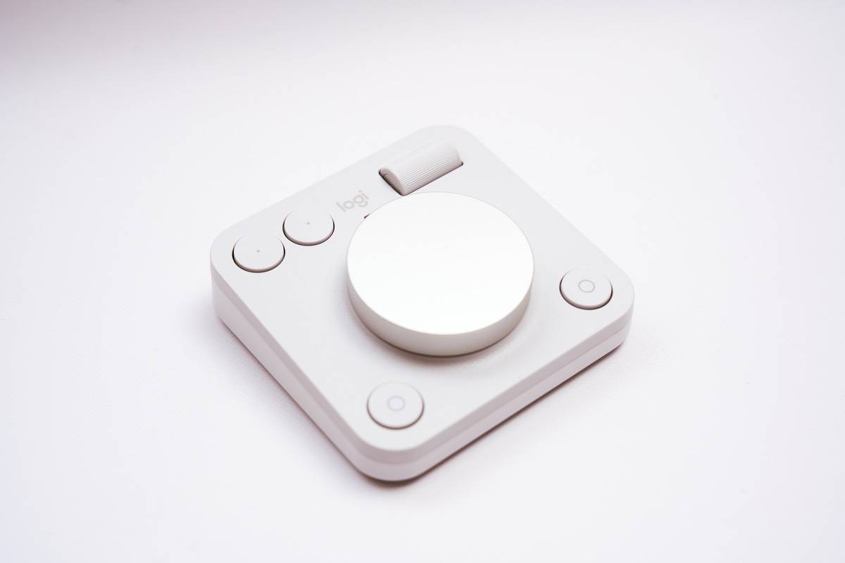 Logicool MX Creative Console レビュー | Adobe系ソフトウェアと