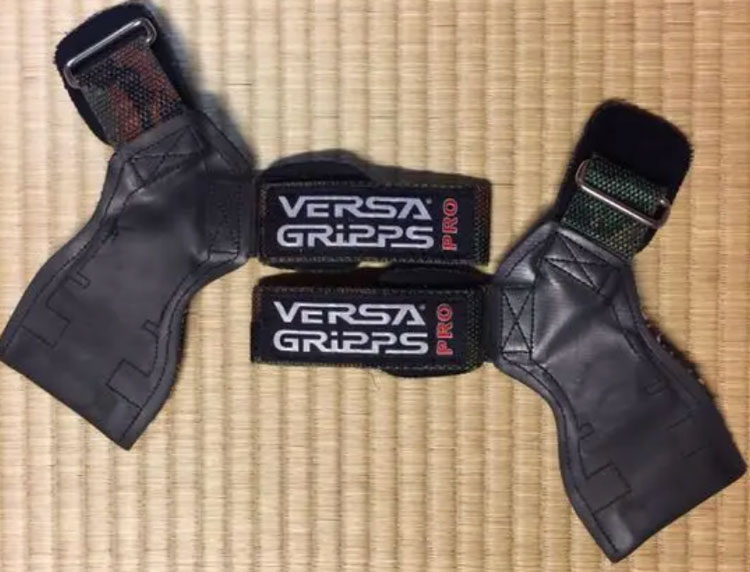 失敗談あり】背中の筋トレを効果的にするパワーグリップ｜Versa Gripps