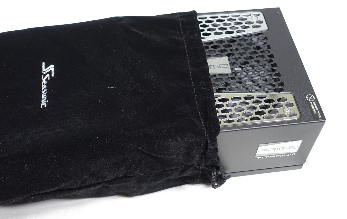 Seasonic PRIME Ultra 850 Titanium」をレビュー。抜群の静音性で