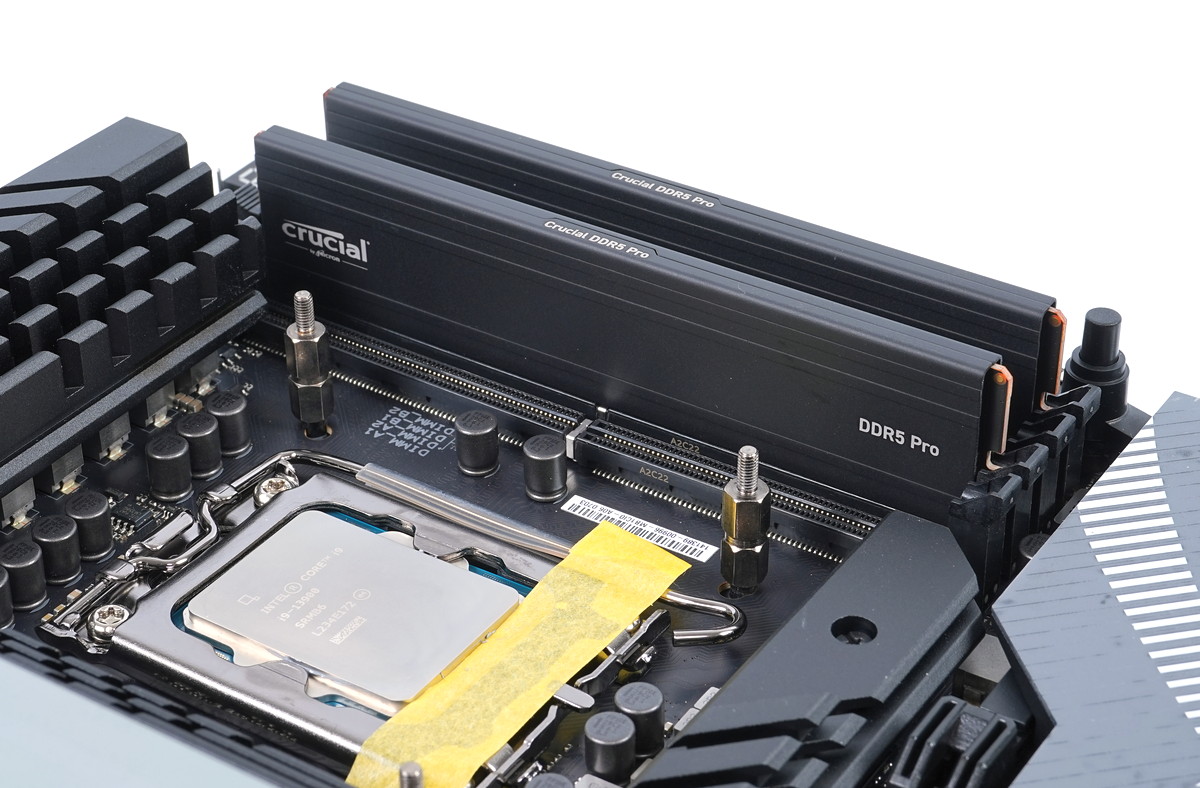 Crucial DDR5 Pro CP2K24G60C48U5」をレビュー。6000MHzで1.100Vの低