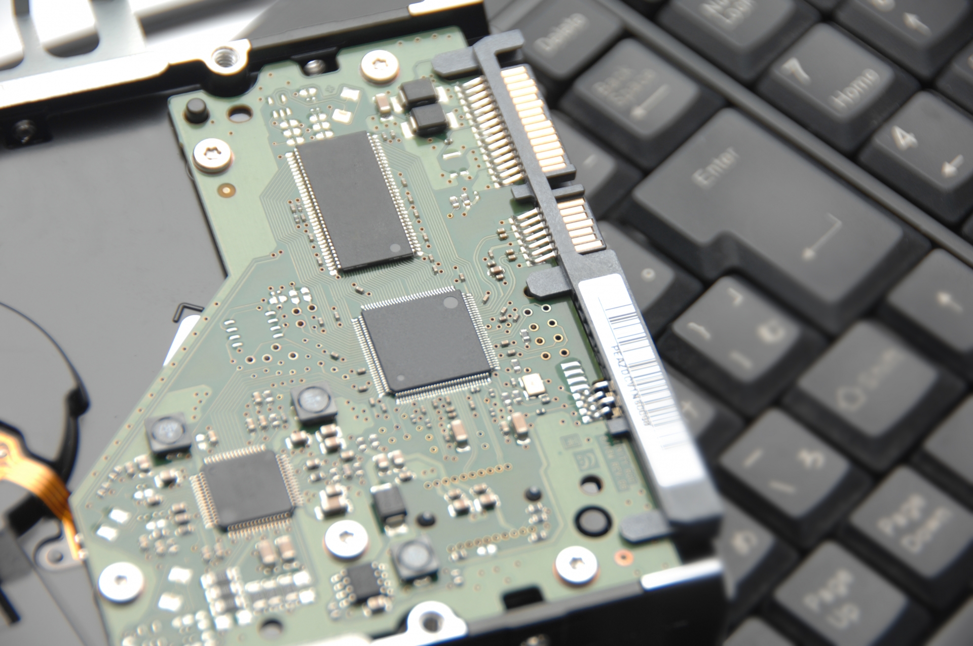 DELL】New Vostro3470 メモリ増設／SSD換装 | 自恃ろぐ-jizilog.com-