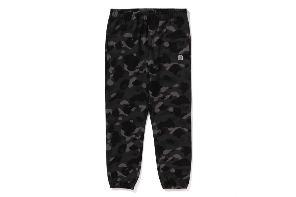 BAPE X BLACK EYE PATCH 】COLOR CAMO SWEAT PANTS | bape.com