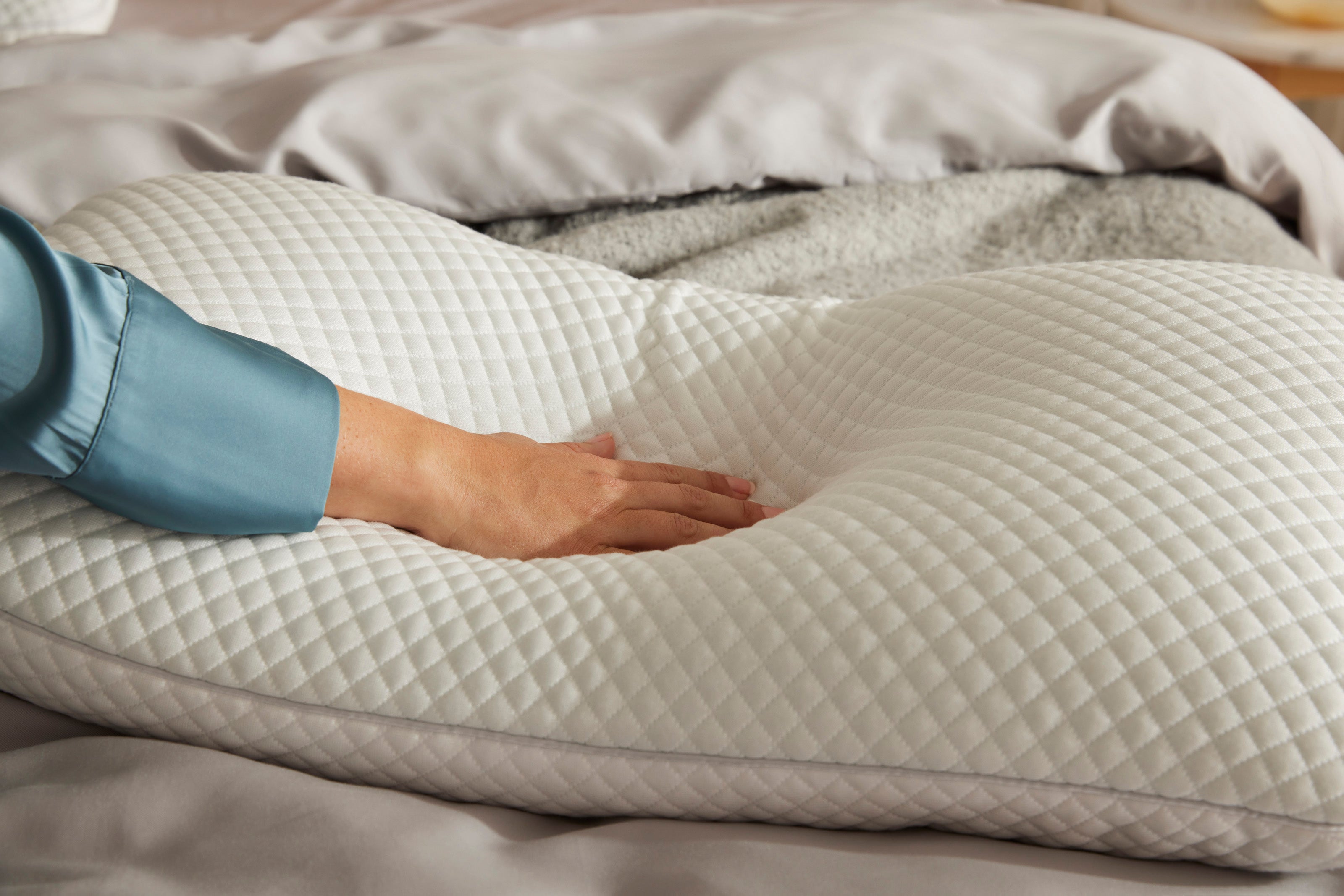 コアラふんわりピロー｜柔らかい低反発枕で、寝返りもスムーズ