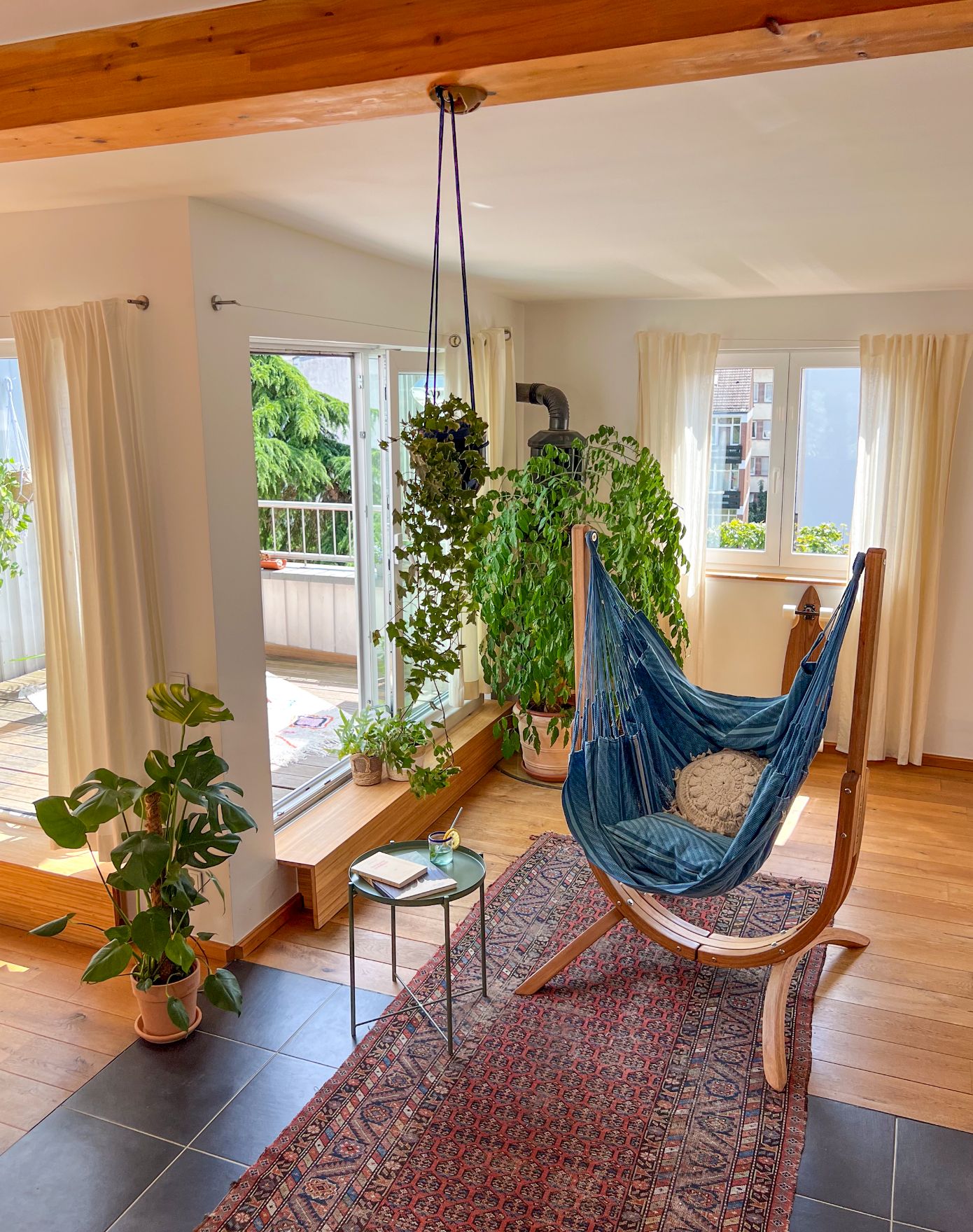 ハンモックチェアとスタンドのセット Udine －ウディネー 2024年夏