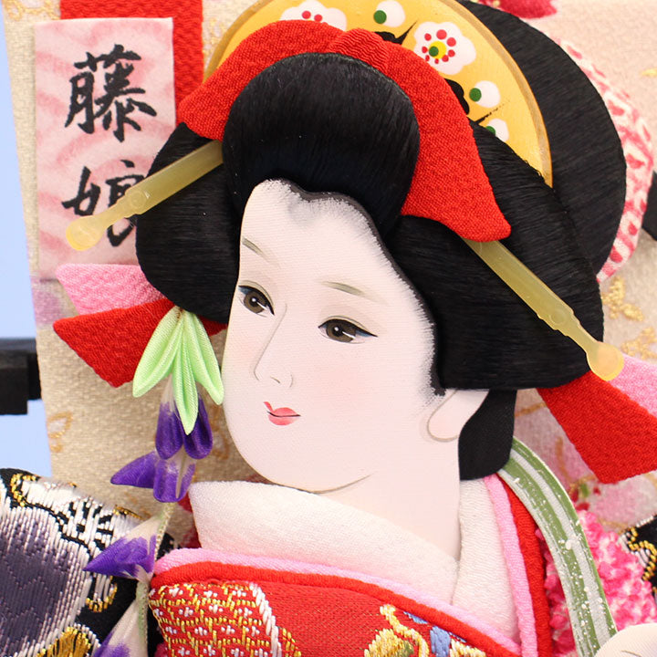 押絵羽子板 8号 上金襴と鹿の子華舞(藤娘) 台付き – 寿鳳人形の東芸