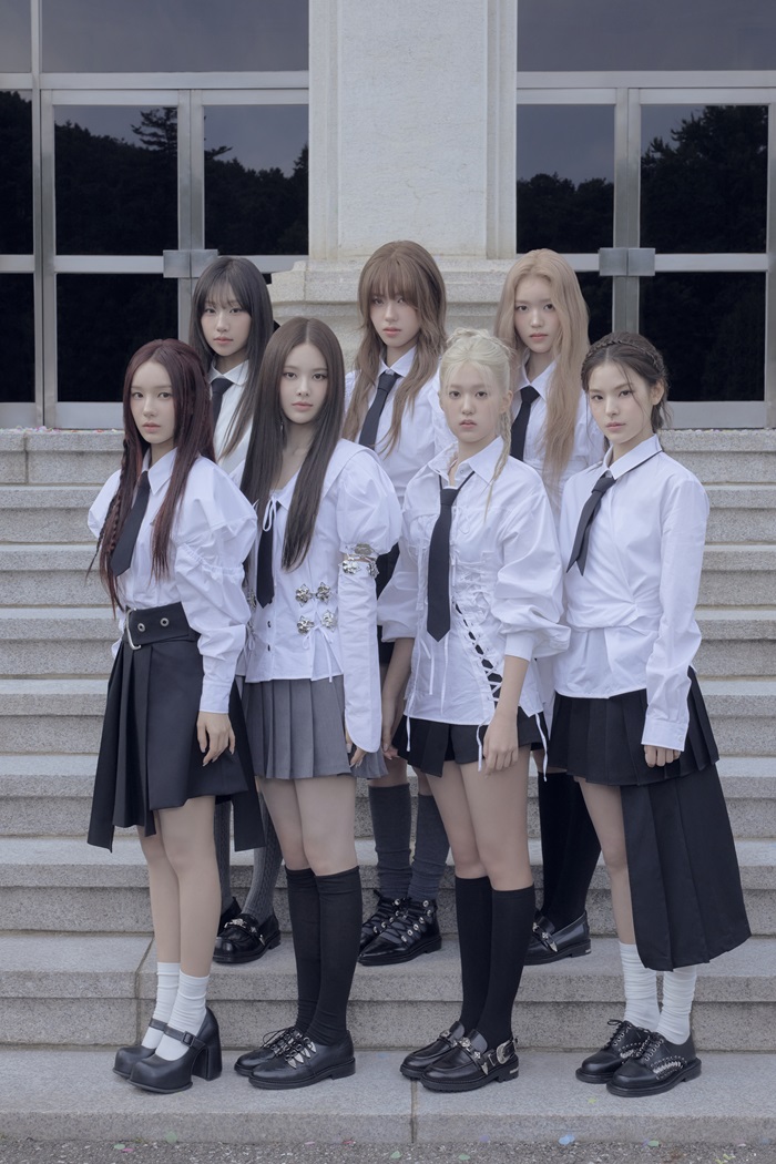 izna(イズナ) 韓国のオーディション番組「LAND2 : N/a」から誕生した7