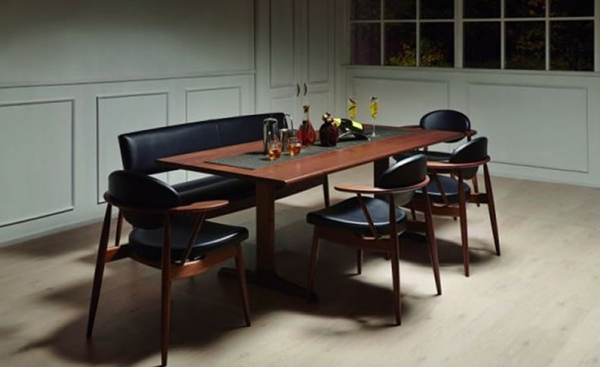 コンパクトながら快適さも妥協しない BOSS STYLE | 国産家具とオーダー