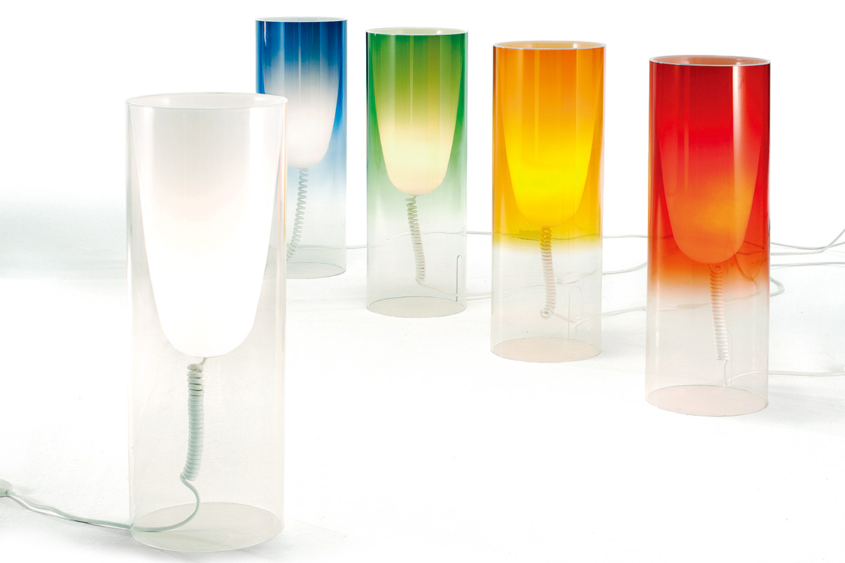 トゥービー（テーブル）｜Kartell｜カルテルオフィシャルサイト