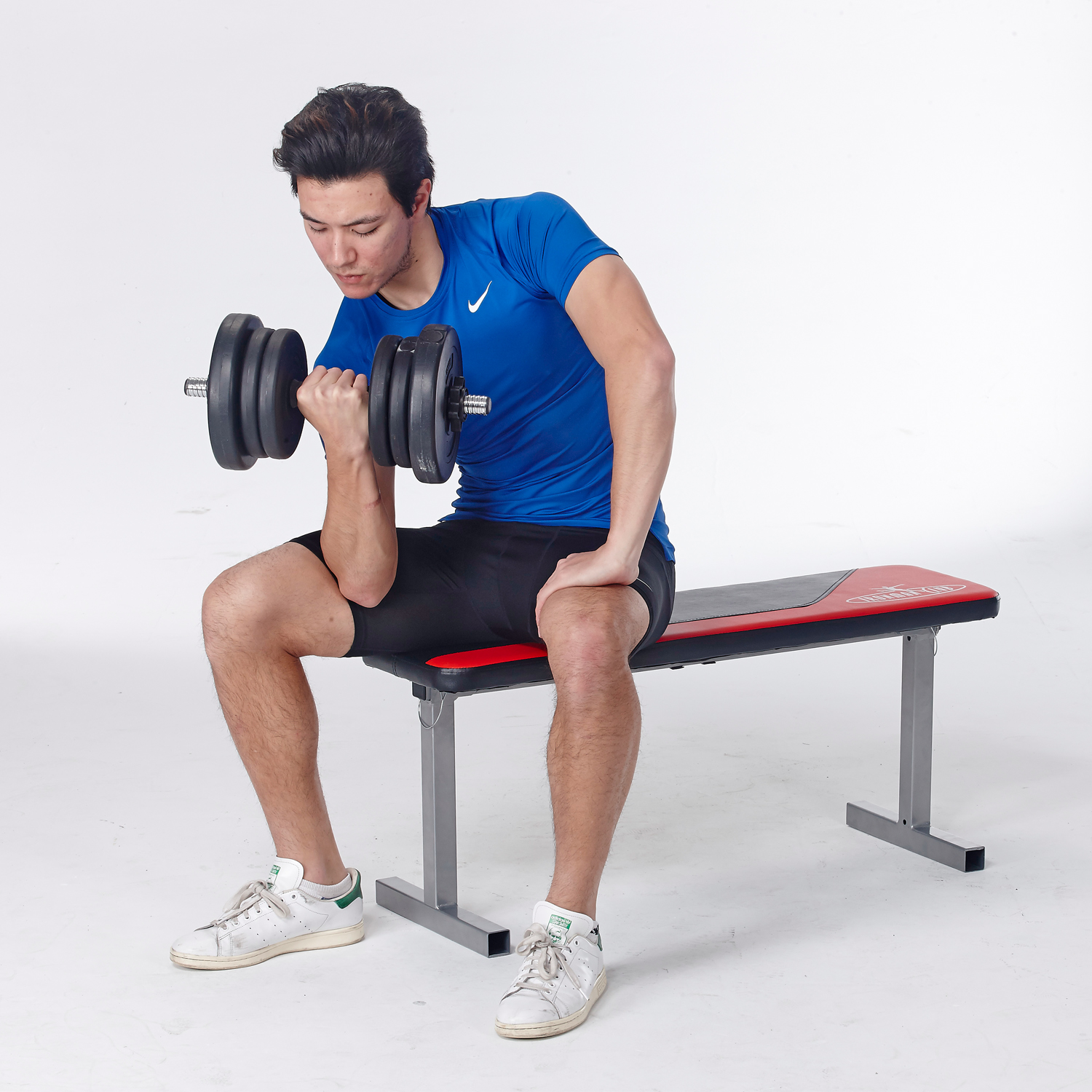 フラットベンチ【トレーニング器具】 | 株式会社カワセ