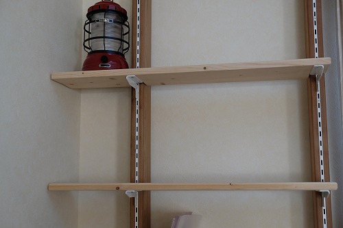 ラブリコとロイヤル金具を使った棚板可動式の棚の製作 - とりあえず