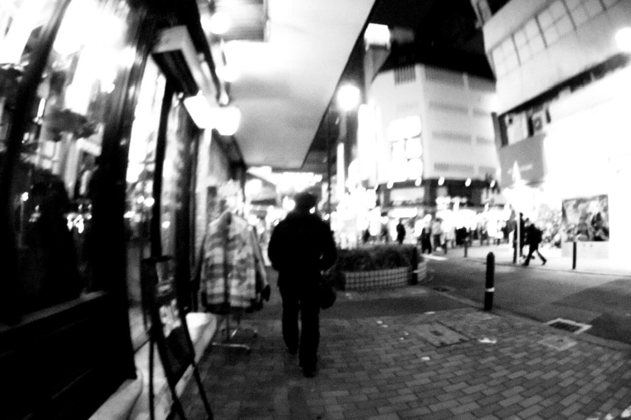 PENTAX Q10に03 Fish-Eye レンズをつけて街を泳いでみた。｜記憶カメラ