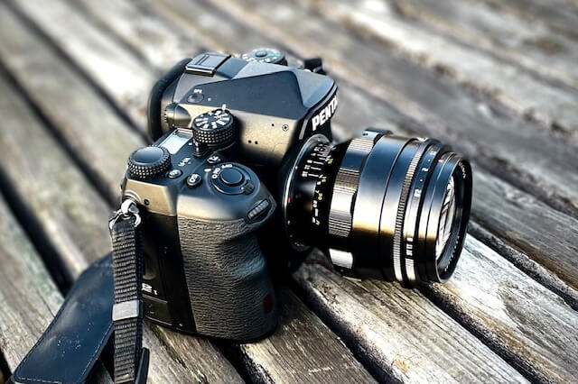 ぐるぐるボケのあのオマージュレンズ〈TTArtisan 75mm f1.5 M42