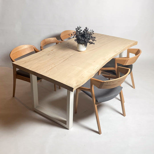 一枚板テーブル 栓(せん)｜鬼童銘木（KIDOMEIMOKU） – 【公式】鬼童