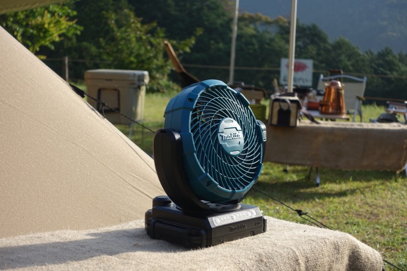 マキタ扇風機「CF102DZ」がキャンプで最強な理由（レビュー