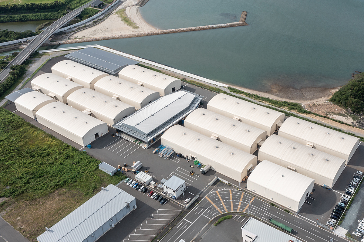 リーズナブルな価格で家具を販売する「ドリス倉庫市」開催 倉庫市限定