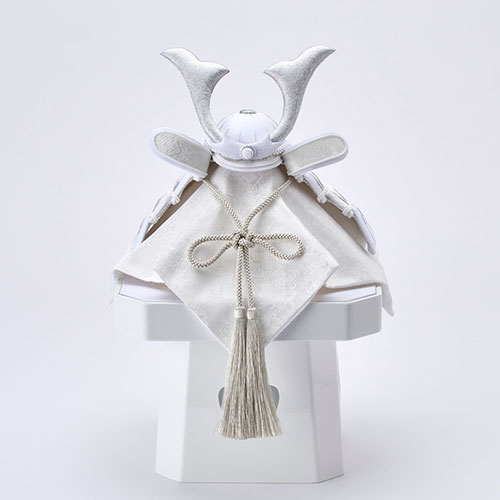 HAKIの兜】はママに大人気！白粋の五月人形特集