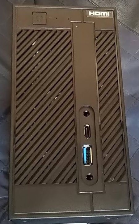 ASRock DeskMini A300】自作初心者も挑戦しやすいAMD製小型ベアボーンPC！