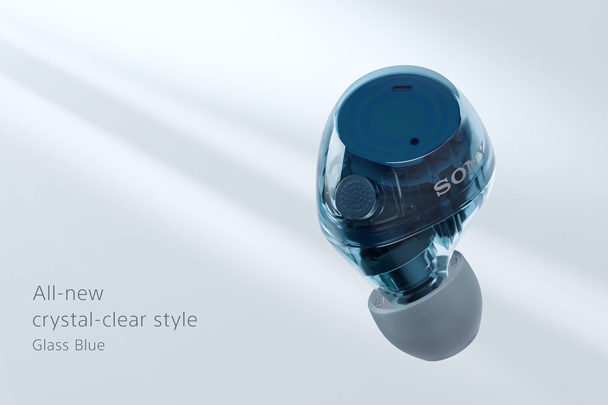 ソニーが海外発表したスケルトン仕様のグラスブルーの 新型NC対応完全