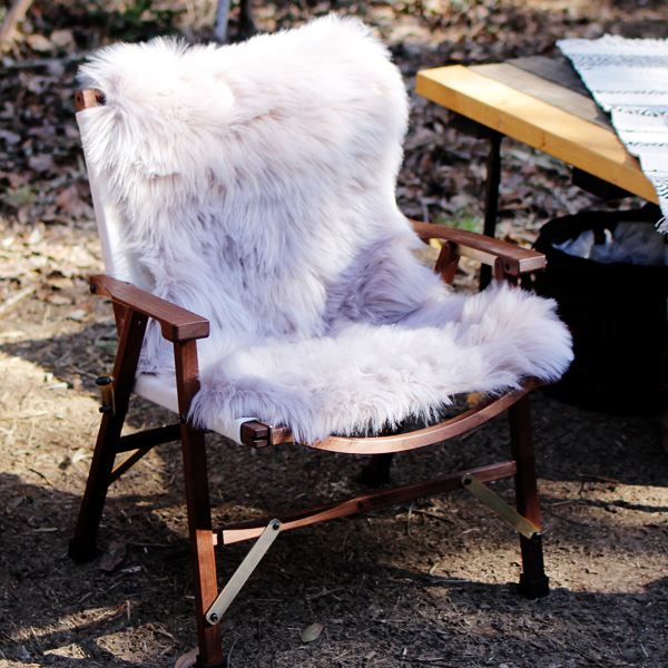 ギアレビュー｜コンダクターズチェア / CAMP on PARADE│LABOLIER