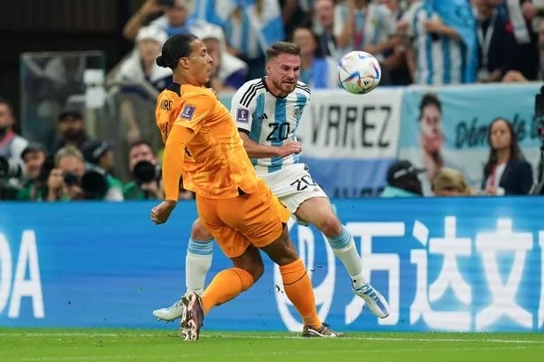 フィルジル・ファン・ダイクがアレクシス・マック・アリスターの移籍