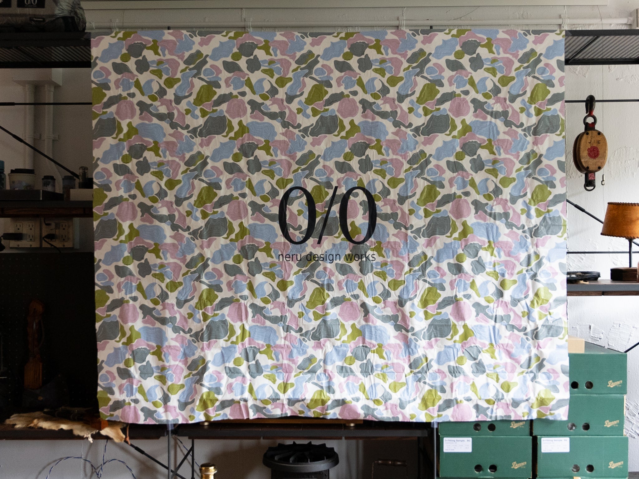 TOPOカモ レジャーシート– LOG