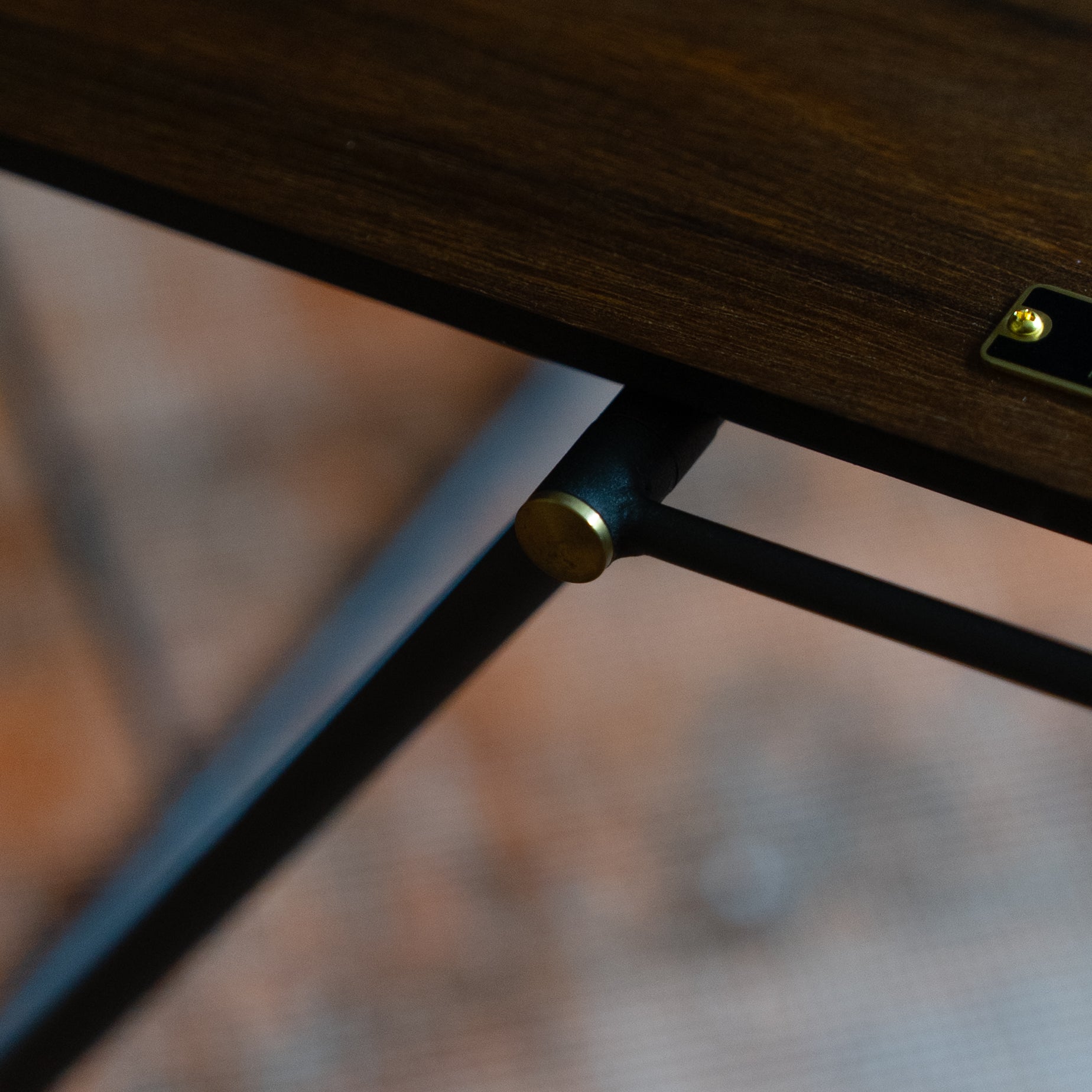 抽選販売】Butterfly table neru ver Sサイズ – LOG